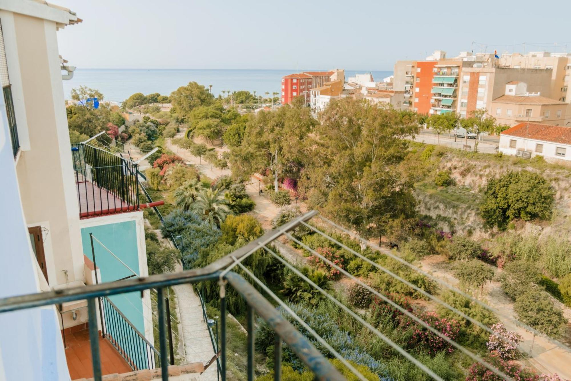 Casa Colgante Con Vistas Panoramicas Junto Al Mar. Leilighet Villajoyosa Eksteriør bilde